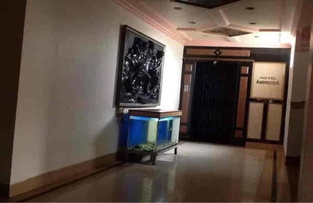 Hotel Ambrosia Kalyān Dış mekan fotoğraf