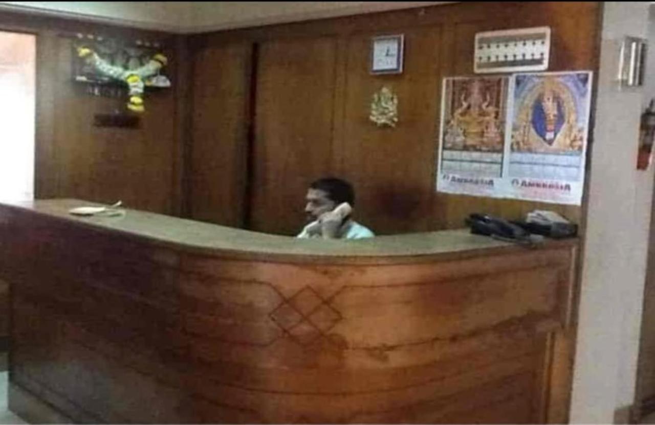 Hotel Ambrosia Kalyān Dış mekan fotoğraf